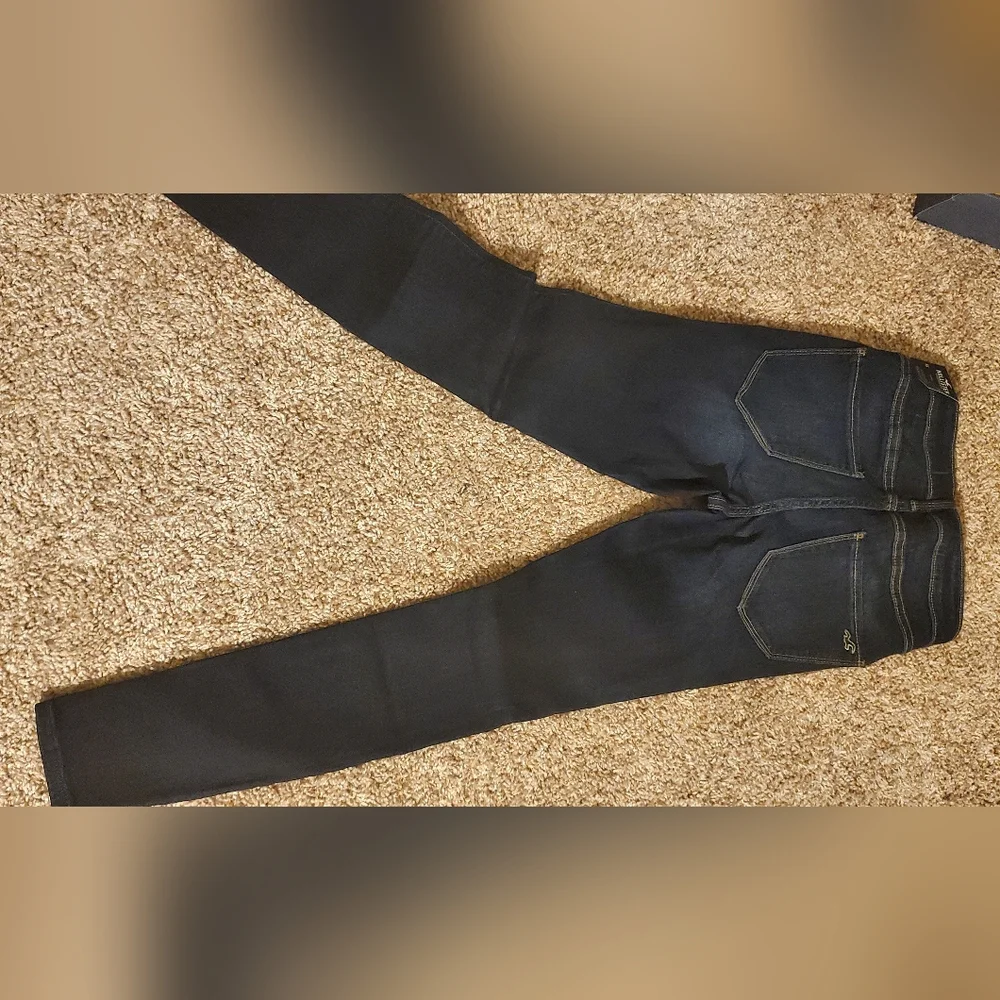 Jeans - Picture 2 of 3